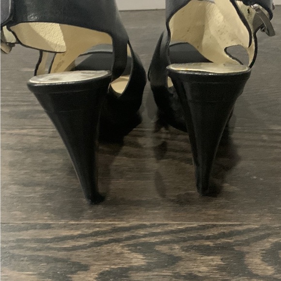 Michael Kors - Picture 2 of 5